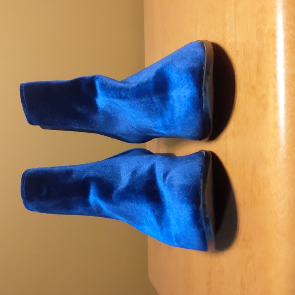 Aldo blue velvet booties - Picture 7 of 8